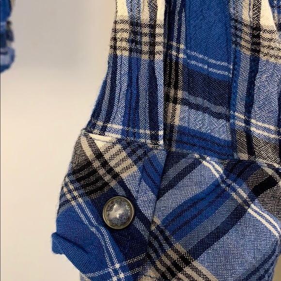 Guess checkered (blue, black & white) blouse - Picture 7 of 7